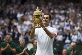 “Andate di più a rete: da fondo, Murray, Djokovic e Rafa vi distruggono!”. Maestri, siete d’accordo con Federer?