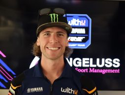 MotoGP, intervista a Darryn Binder: “Se sorridi, andrà tutto bene”