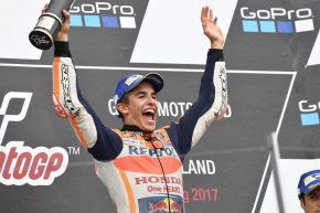 «Sono fatto così e non cambierò mai il mio modo di correre». Verstappen e Marquez: pericolo o bonus?