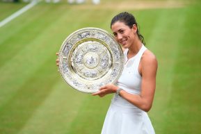 Muguruza come coach Martinez impone la legge dell’età a Wimbledon. E ora vuole danzare con … Federer!