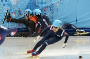 Quelle strane squalifiche dello short-track: bisogna solo decidere… anti-Cina o pro-Sud Corea?