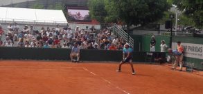 Roland Garros, Berrettini, primo urrah Slam. Grazie a Santopadre… Vincenzo, il suo allenatore-angelo!   