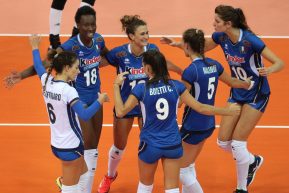 Volley femminile: le azzurre spazzano via il Canada