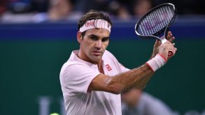 Tennis, Federer avanti a Basilea. Seppi out