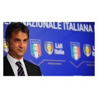 La Serie va a rimorchio di dirigenti provenienti dalle serie minori. La Premiere inglese fa da sola…
