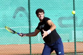 Berrettini, in bianco e nero: “Che sensazione unica quando il match è acceso e non sai chi vincerà…”