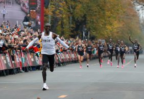 Supersonico o truccato. Quanto vale il record di Kipchoge