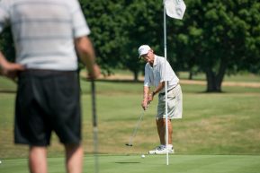 Diventiamo vecchi perchè smettiamo di giocare a golf…