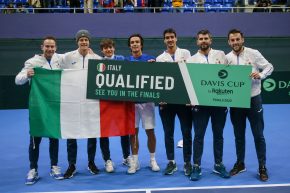 Tennis, la coppa Davis a Bologna. Il video racconto: i tifosi del Civitanova volley e gli stand