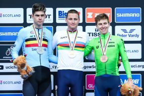 Mondiali su strada: Van Der Poel guida il podio di fenomeni, Italia protagonista
