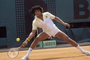 Follie alla francese, da Noah a Llodra, a Monfils, al servizio da sotto di Moutet…