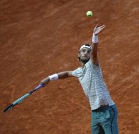 Musetti batte anche i nervi, oggi al Roland Garros torna in campo Sinner