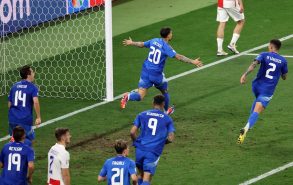 Un grande Europeo dell’Italia senza essere fenomeni. Una Mission Impossible? Chiedete a Marco Cecchinato e alla Grecia del 2004