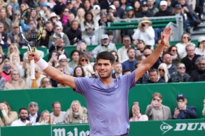 Re Carlos, prima corona a Montecarlo. Musetti riparte da numero 11