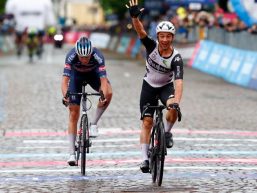 Giro in Testa – Campenaerts unisce Italia e Slovenia a Gorizia, Bernal riposa in chiave classifica