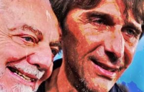 Conte tra il Napoli e la Juventus. Perché Antonio dovrebbe lasciare una squadra che gli offre più garanzie?