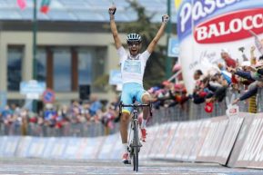Giro in Testa – Aru ribalta il Giro sul Colle delle Finestre, ma Contador rimane in rosa